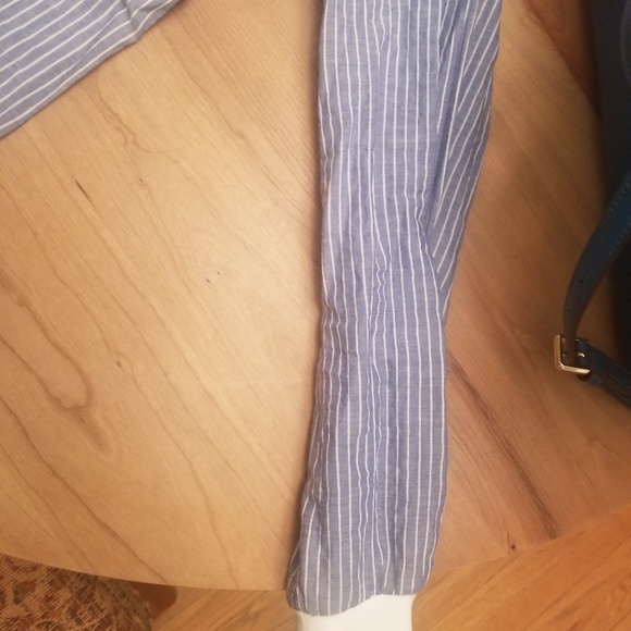 Womans blouse - Picture 5 of 5